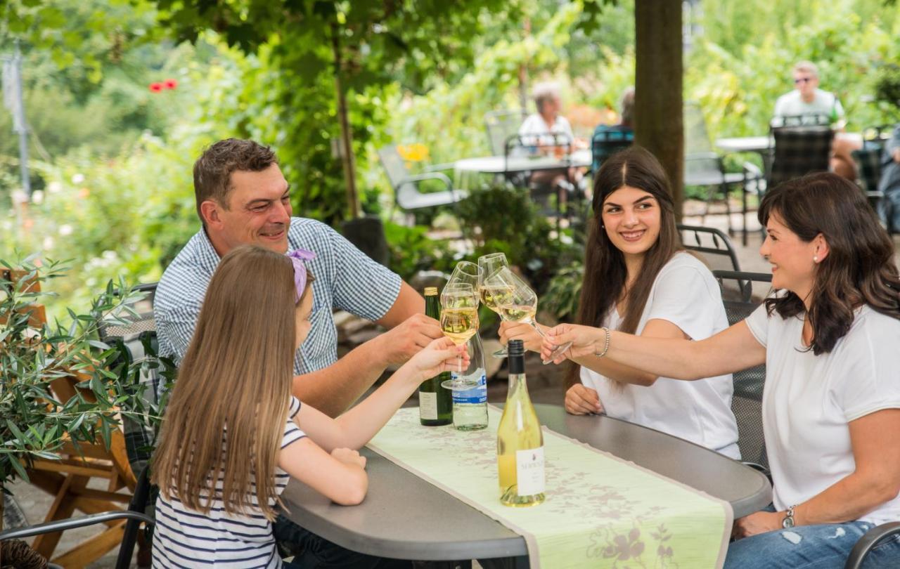 Weingut Erich Serwazi * Mesenich